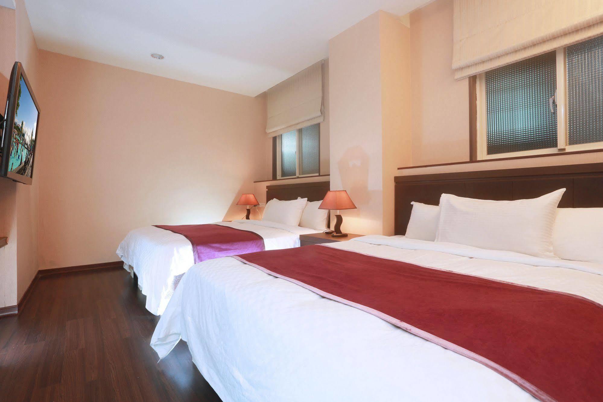King Town Hotel Luodong Dış mekan fotoğraf