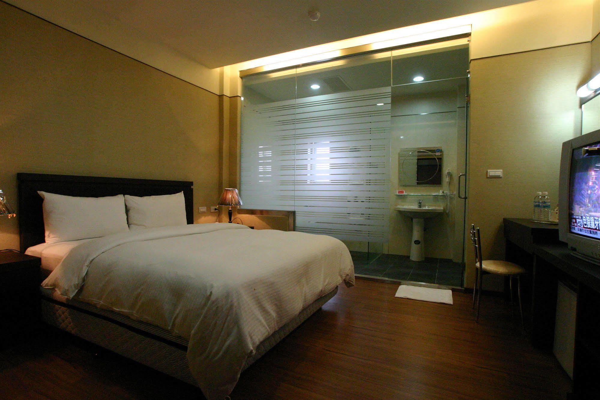 King Town Hotel Luodong Dış mekan fotoğraf